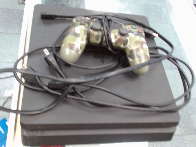 Console ps4 + manette + acc