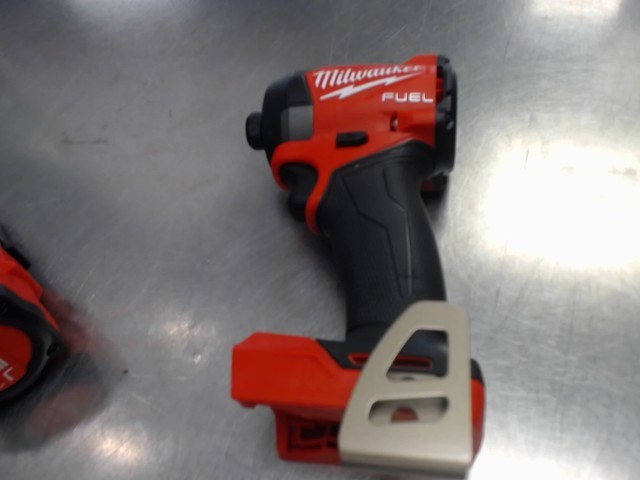 Impact driver milwaukee neuf