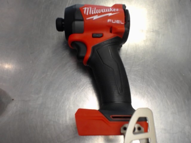 Impact driver milwaukee neuf