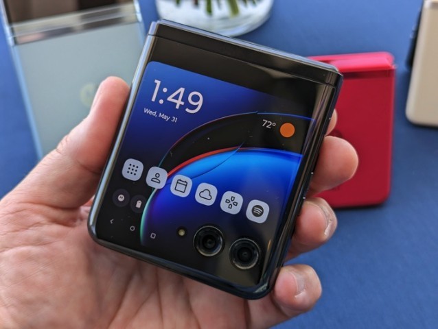 Celllulaire motorola razer 2023