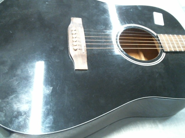 Guitar acoustic