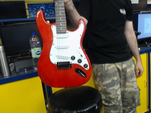 Guitare electrique rouge neuf + case