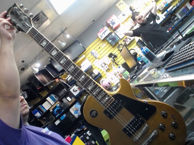 Lespaul deluxe 1976 goldtop player
