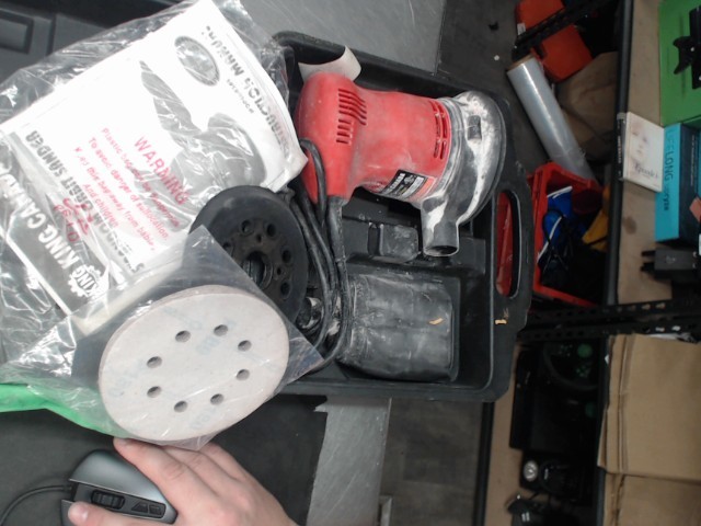 Sableuse a fil dans case