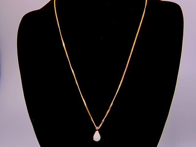 CHAINE EN OR 10KT AVEC PENDENTIF