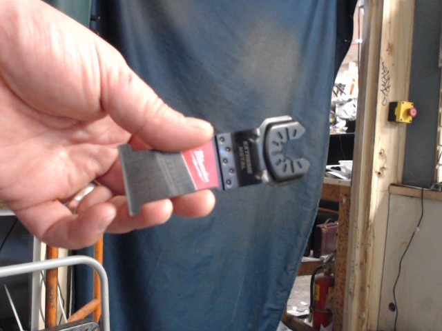 Single nitrus carbide metal blade