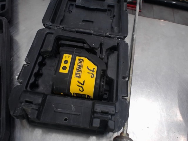 Laser crossline dans case