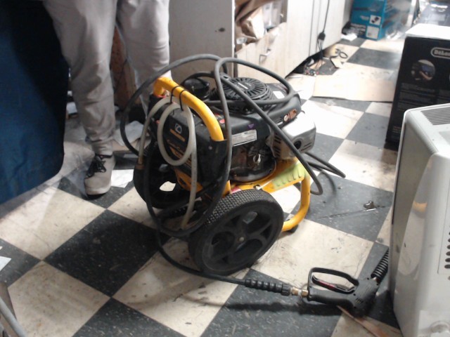 Pressure washer