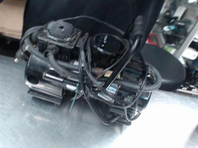 Mini compresseur pour char motomaster