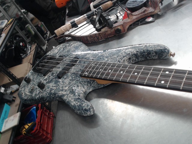 Guitare bass samick 90's+hardcase