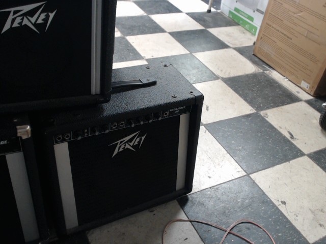 Ampli peavey backstage 50