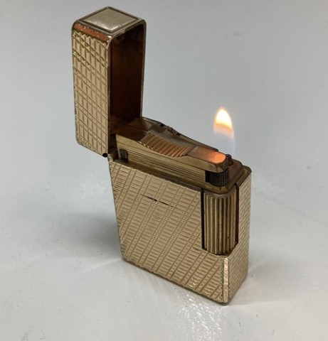 Vintage deluxe lighter made in france