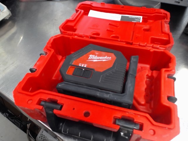 Green cross line laser dans case