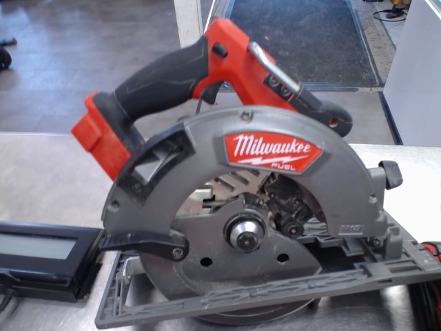 Scie circulaire milwaukee
