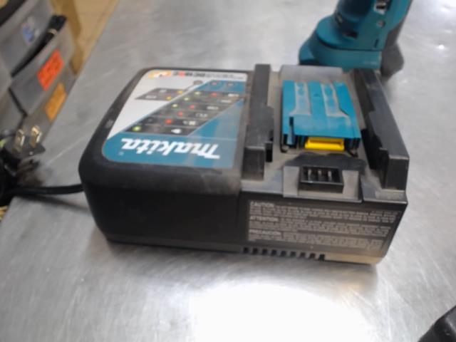 Chargeur makita 18v