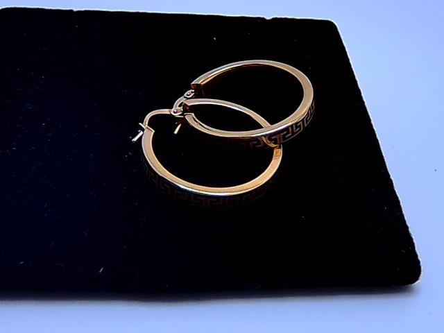 BOUCLES D OREILLES EN OR 10KT