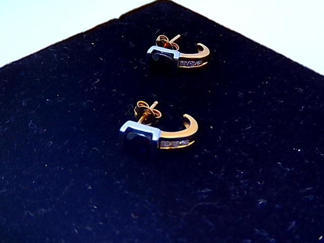 BOUCLES D OREILLES EN OR 18KT