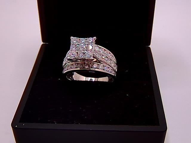 BAGUE EN OR 14KT AVEC DIAMANTS