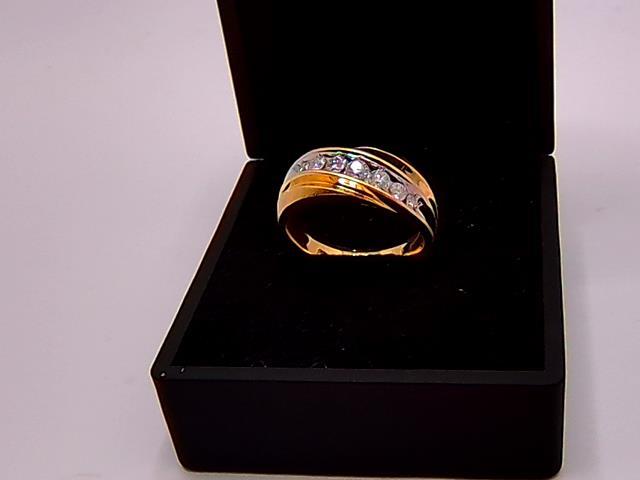BAGUE EN OR 14KT AVEC DIAMANTS