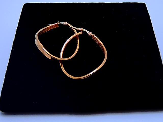 BOUCLES D OREILLES  EN OR 18KT