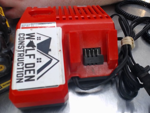 Chargeur milwaukee