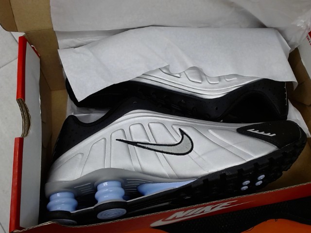 Nike shox r4 grandeur 6,5 y