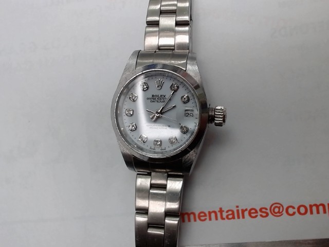 Rolex replica pour femme avec pierres