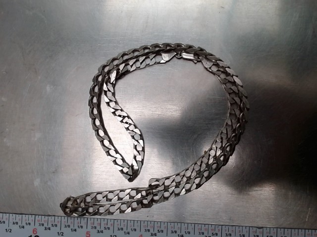 Chaine en argent maille carr