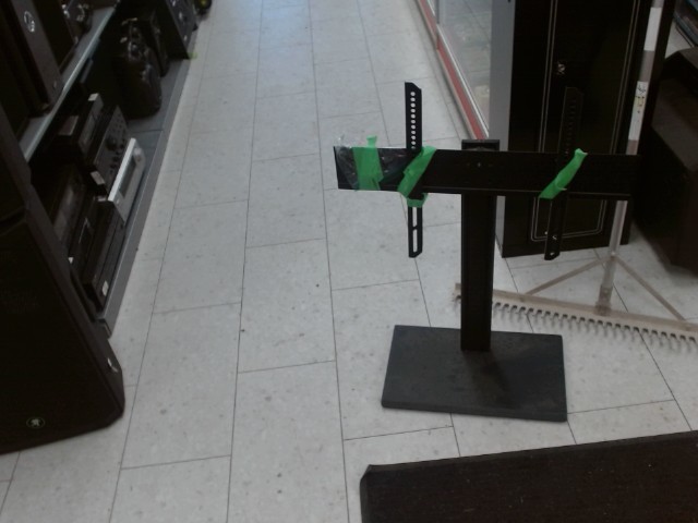 Tv rack