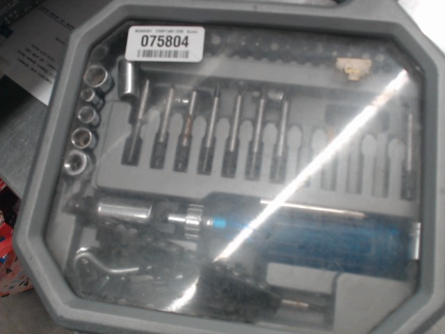 Lot de outils et tournevis