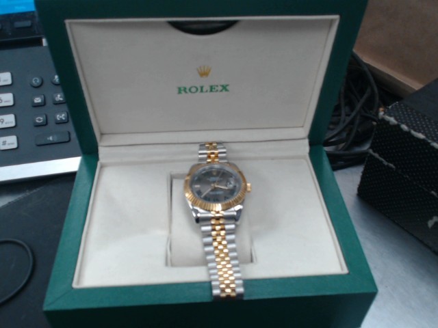 Rolex replica in box + paper