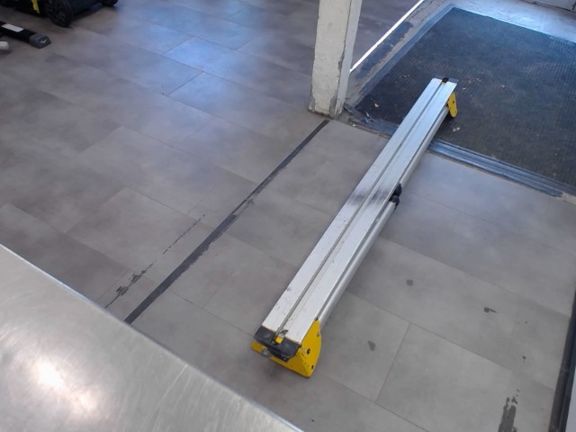 Miter saw stand dewalt