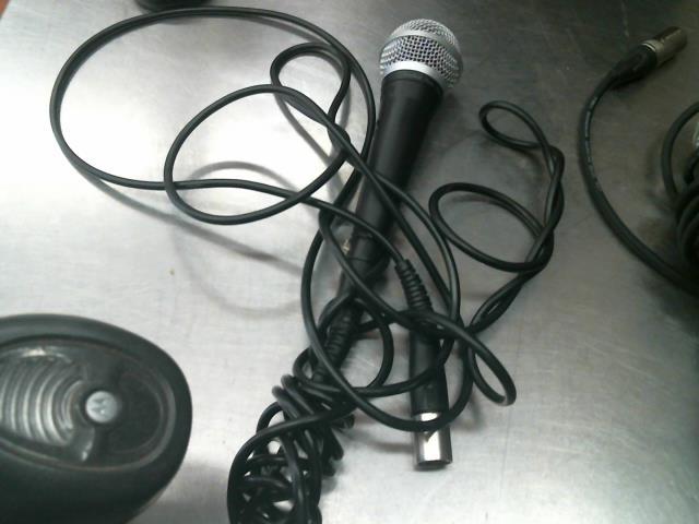 Microphone dynamic avec fil