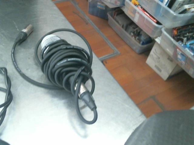 Microphone avec fil