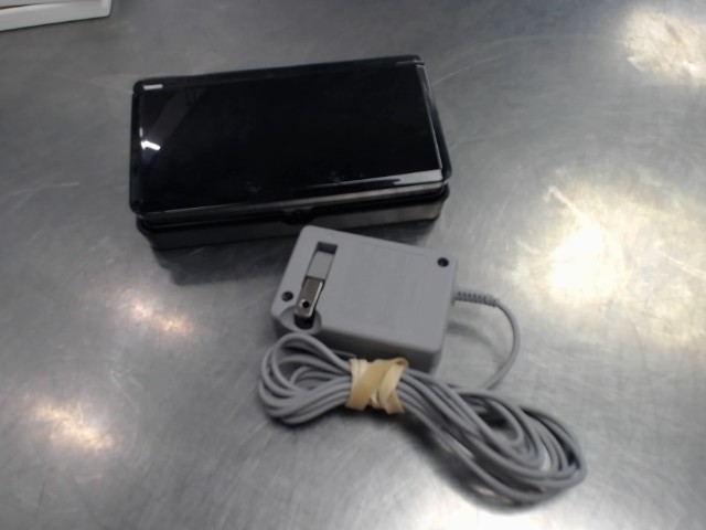 Nintendo 3ds noire avec chargeur
