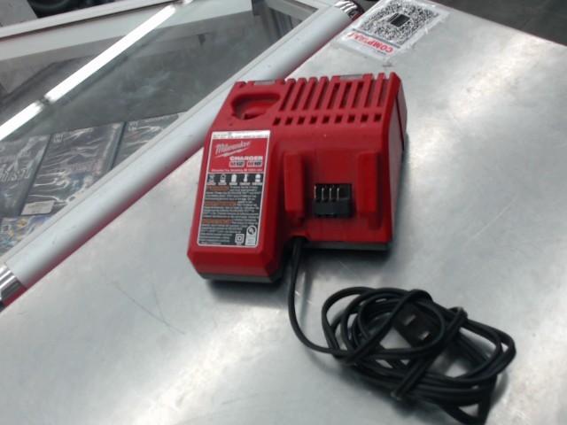 Chargeur a batterie m12-m18