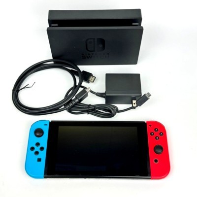 Switch avec manette et doc