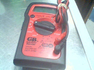 Multimetre neuf rouge