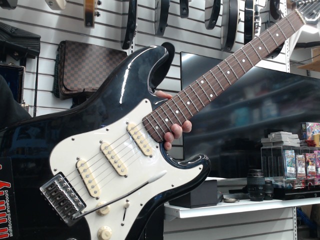 Imitation stratocaster electrique