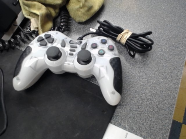 Manette de jeux universel tested
