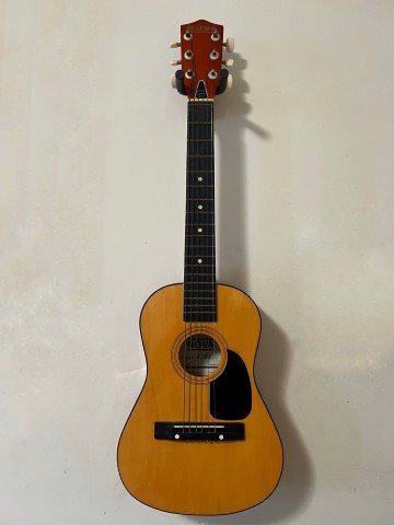 Guitar acoustique nova