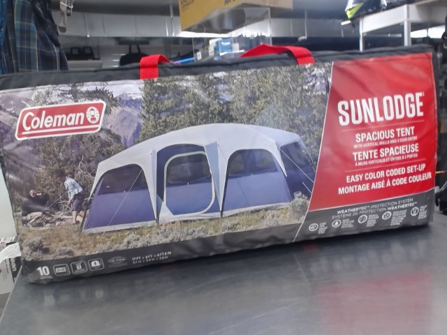 10 persons tent neuf
