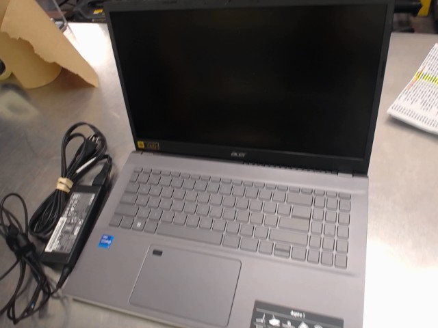 Laptop i7-1265h/32gb ram/1tb nvme