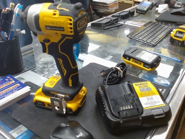 Cordless impact driver avec batt et char