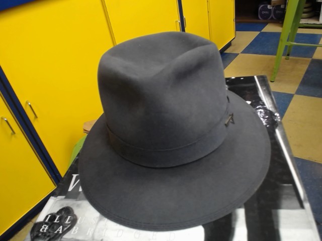 Fedora stetson key club