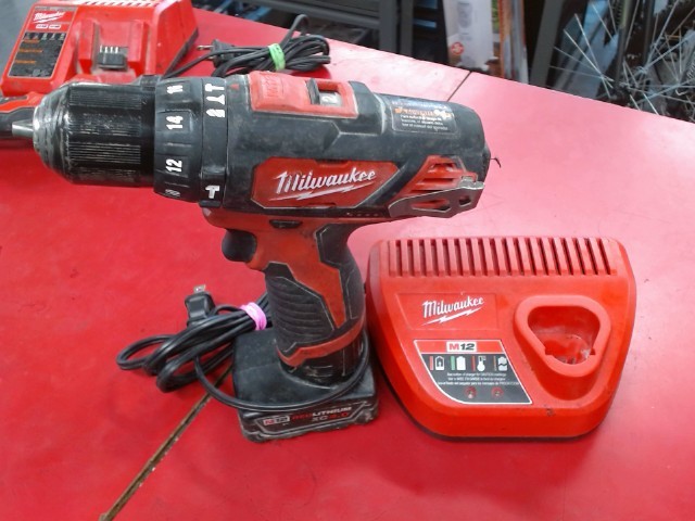 Perceuse 12v+batterie+chargeur