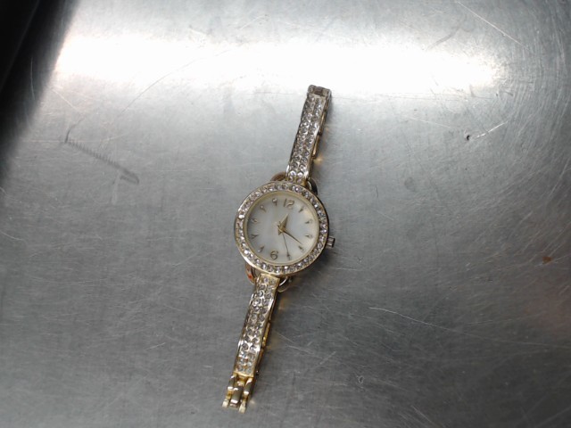 Montre pour femme plaquer or