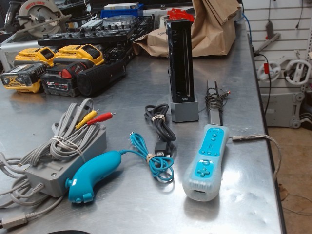 Wii noire+sensor+man+nunchuck+fils+stand