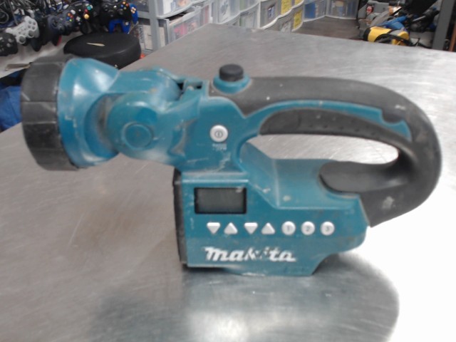 Lampe/radio 18v no batt/chrg