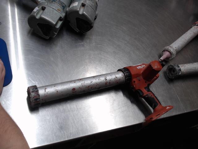Caulking gun hilti cd 4-a22